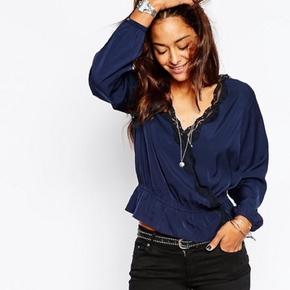 Abercrombie & Fitch wrap top